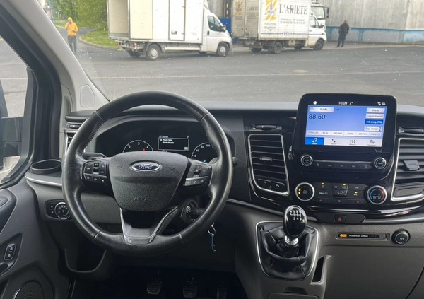 Ford Tourneo Custom cena 139000 przebieg: 137000, rok produkcji 2018 z Kleczew małe 191